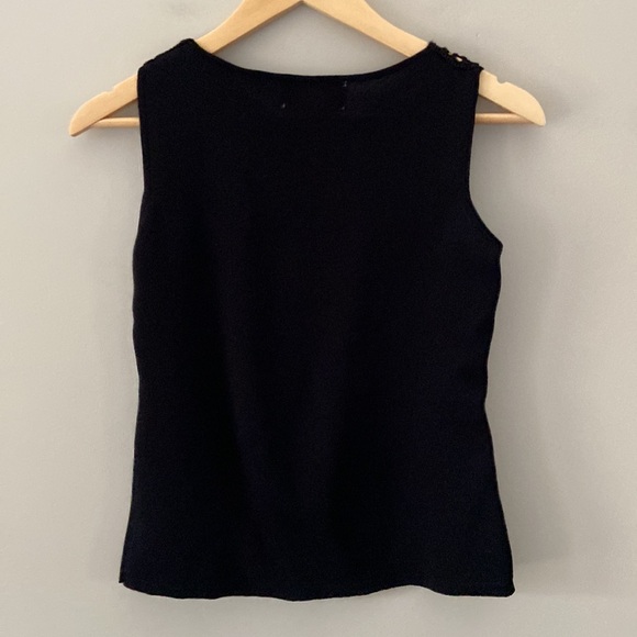 Joseph A. Vintage Black Floral Crochet Scoop Neck Sleeveless Tank Top - Picture 3 of 3